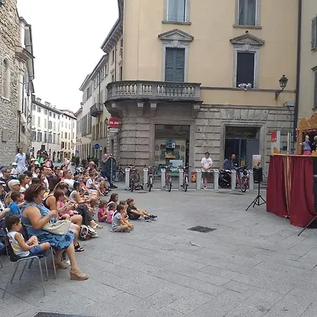 Apartamento Borgo Pignolo - In With Private Bathroom And Shared Shower *