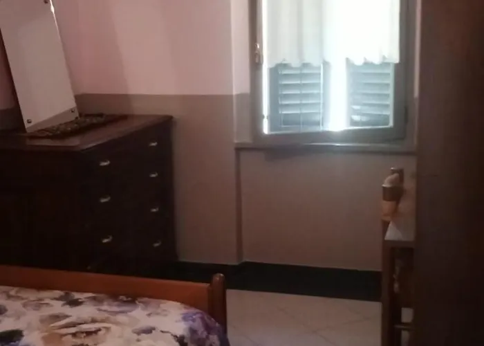 Apartment Borgo Pignolo - In With Private Bathroom And Shared Shower