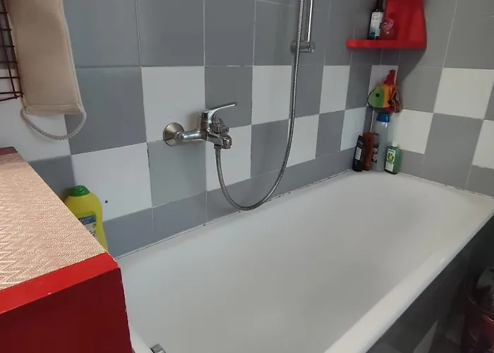 Apartamento Borgo Pignolo - In With Private Bathroom And Shared Shower *